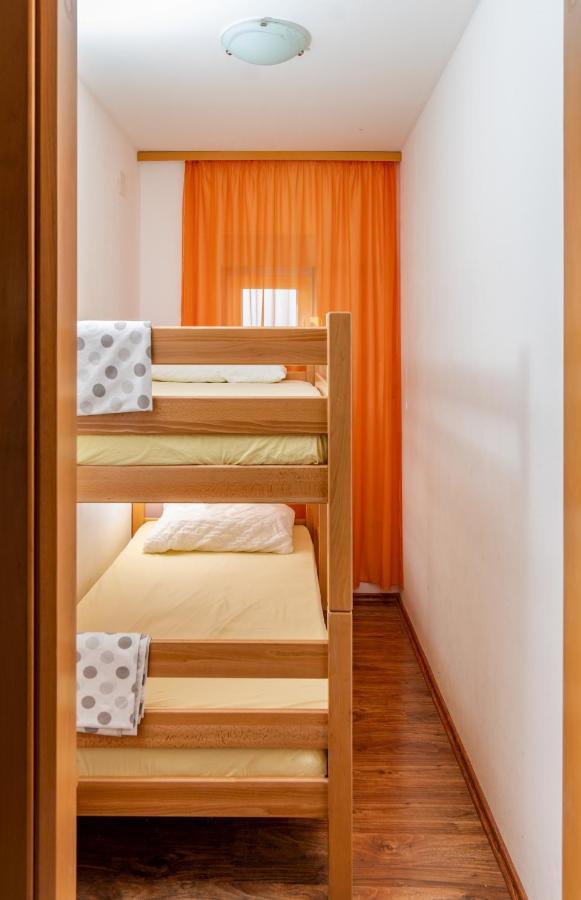 Apartments Tolic Baška Voda Εξωτερικό φωτογραφία